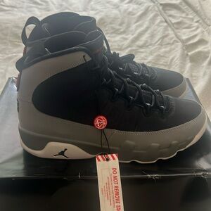 Men’s size 8, Retro Air Jordan shoes